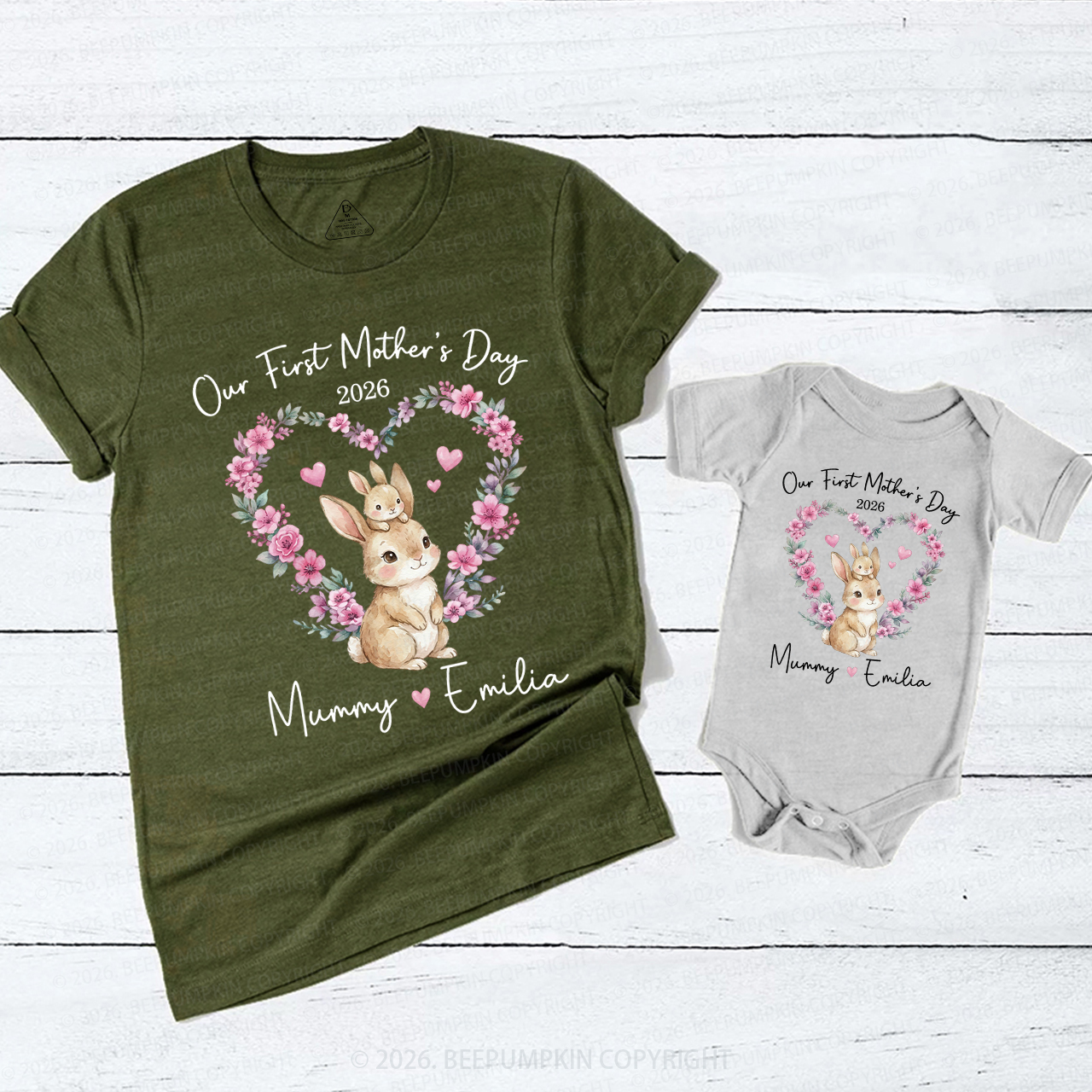 Personalized Cute Rabbit Heart Wreath Mom&Me Matching T-Shirts