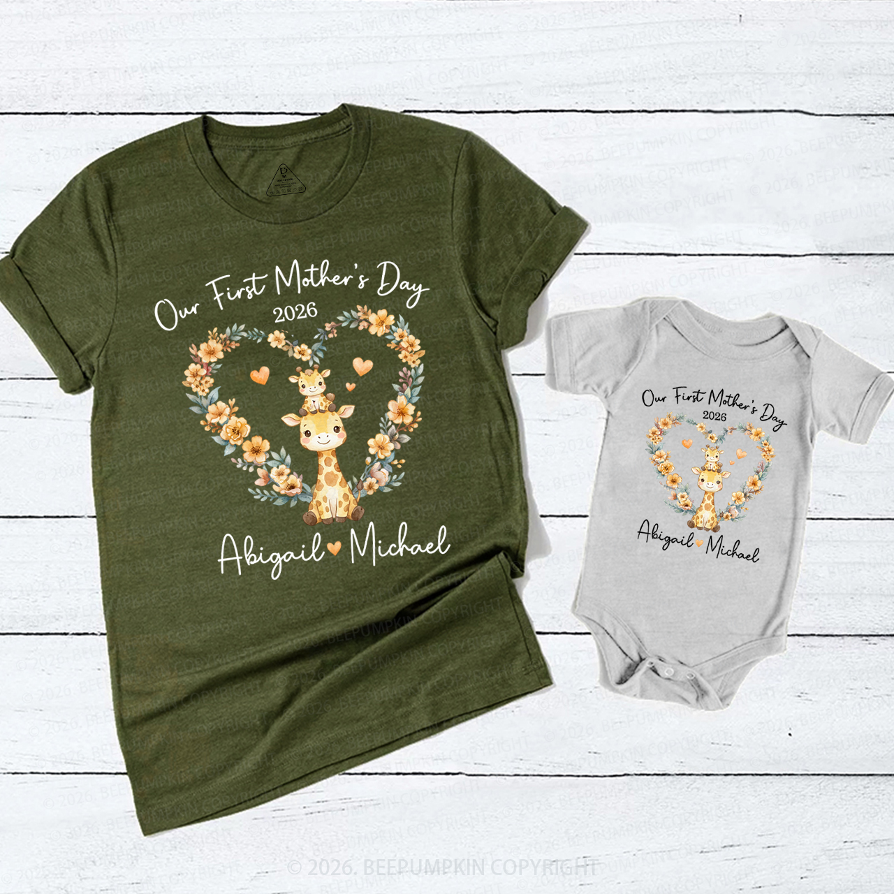 Personalized Cute Giraffe Heart Wreath Mom&Me Matching T-Shirts