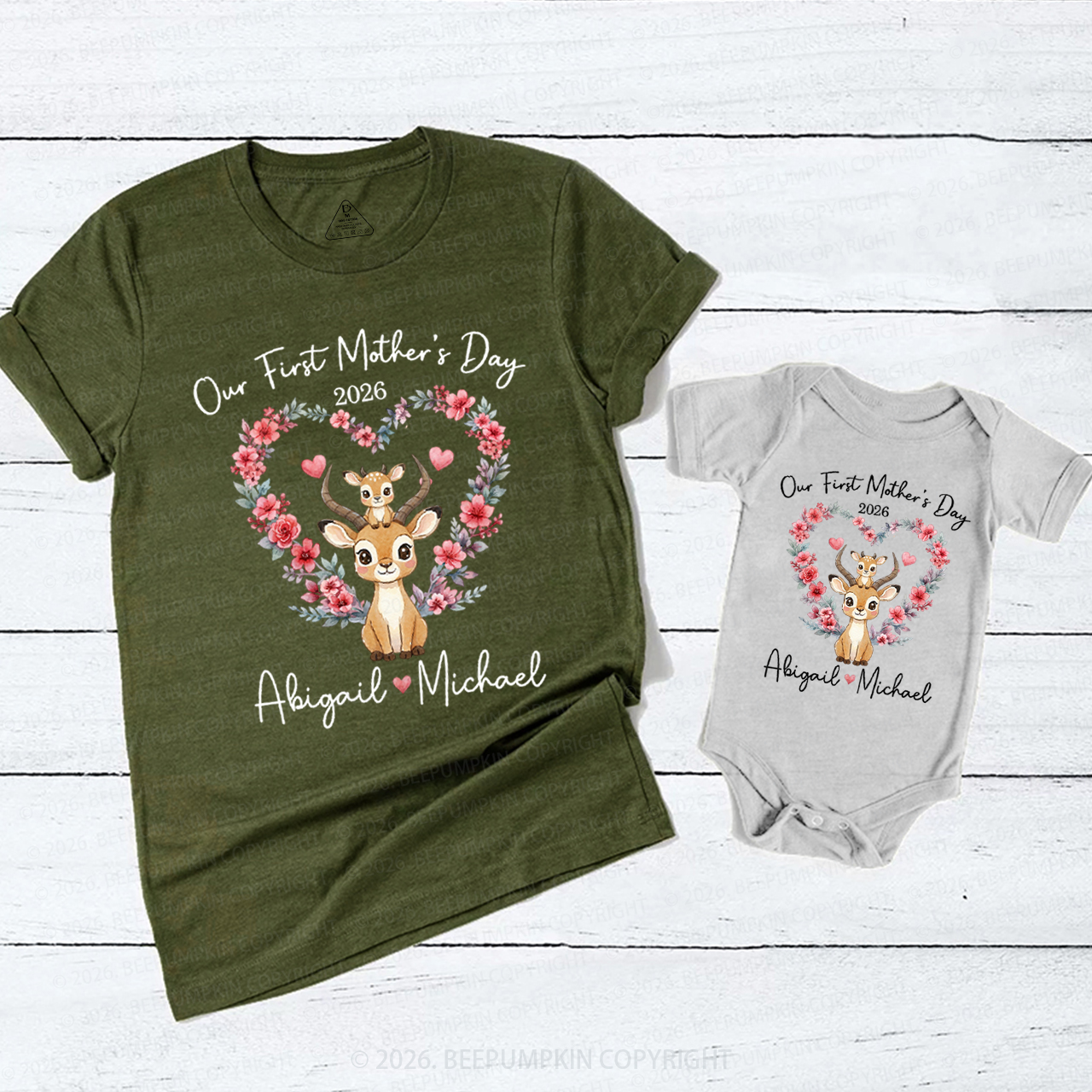 Personalized Cute Sika Deer Heart Wreath Mom&Me Matching T-Shirts