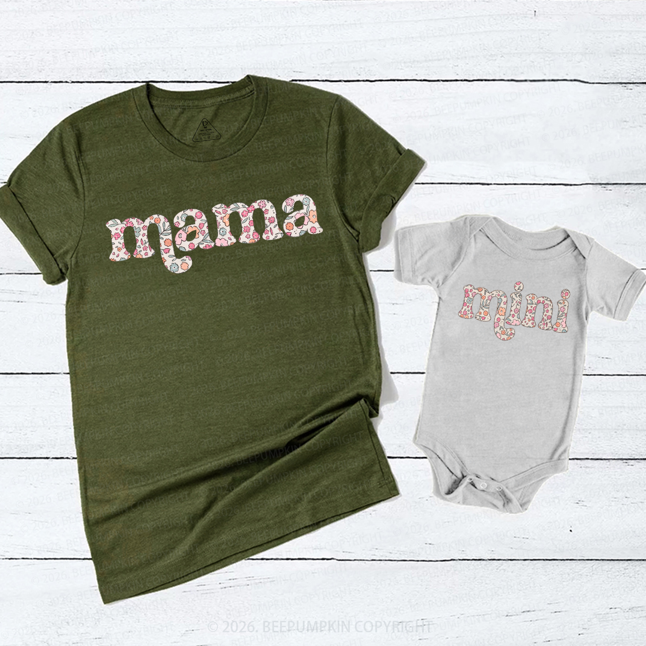 Floral Script Mama and Mini Mom&Me Matching T-Shirts