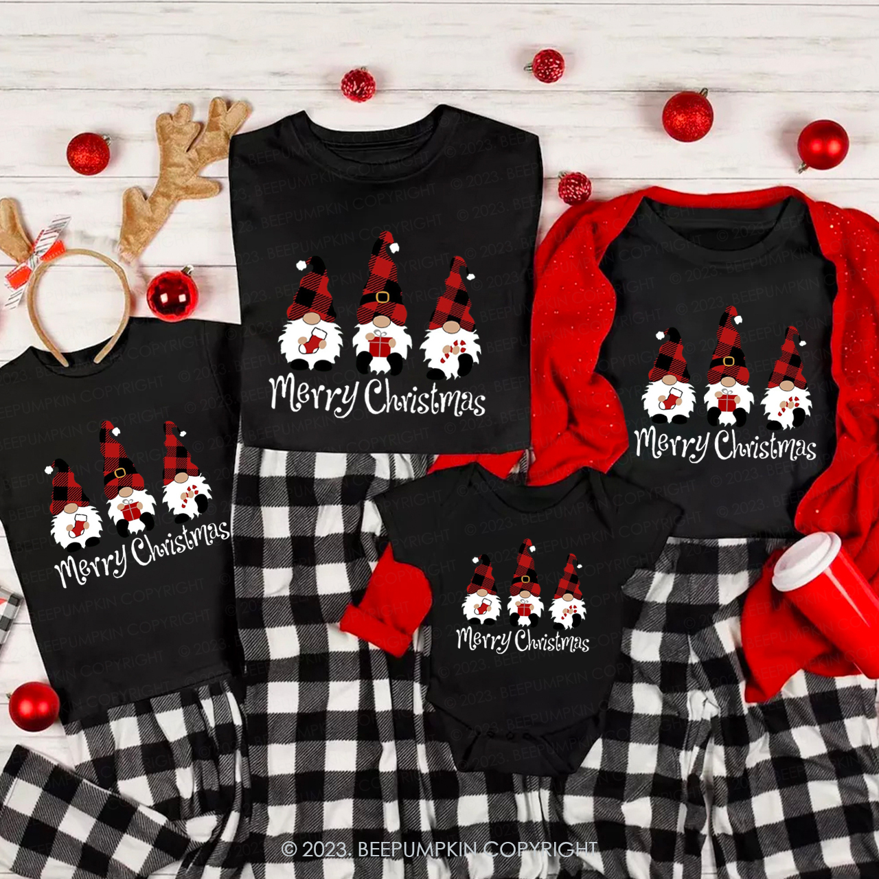 Three Santa Clauses Harvesting Gifts Shirt For Family Beepumpkin