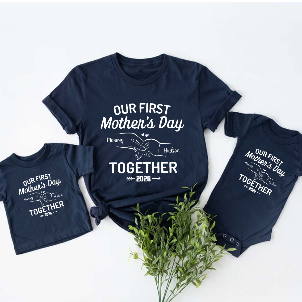 Personalized Hand In Hand Mom&Me Matching Tees