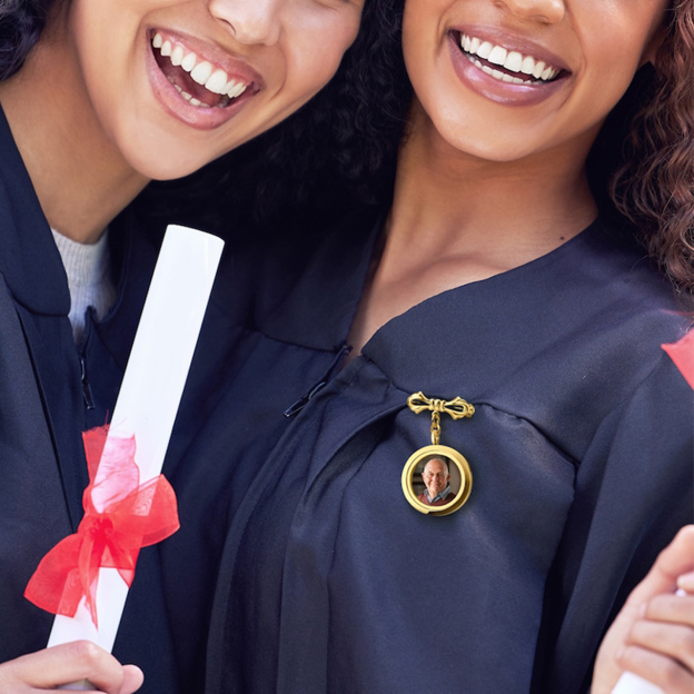 Graduation Memorial Photo Pin