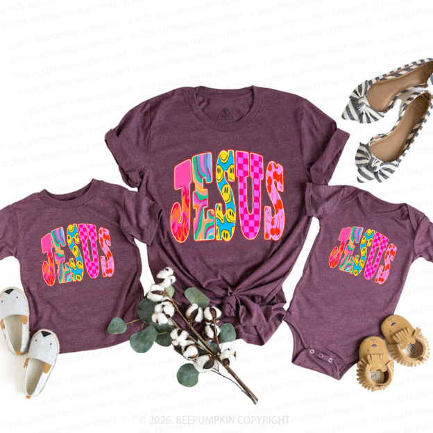 Jesus Loves Me Retro Colorful Mom&Me Matching T-Shirts