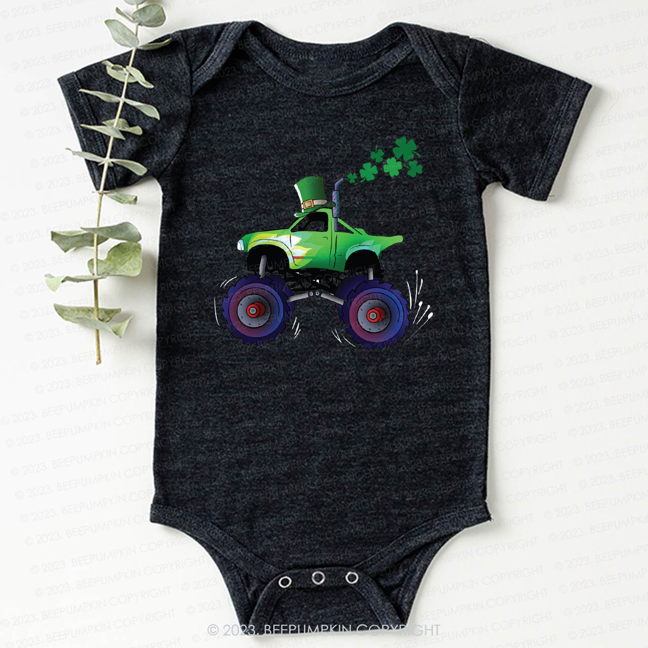 Pretty Lucky Clover St.Patricks Day Bodysuit For Baby