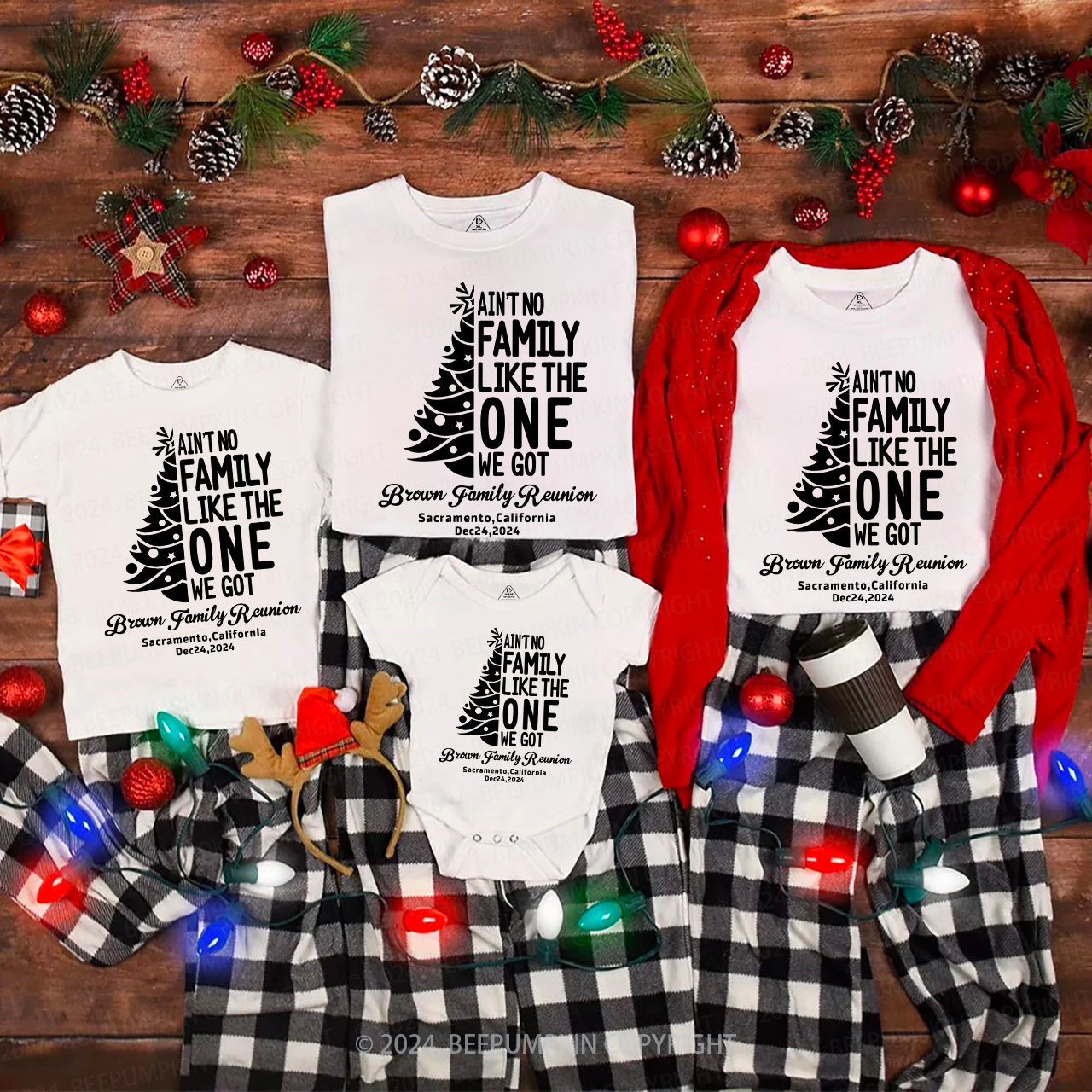 Personalized Ain't No Family Like The One We Got Christmas Matching T-Shirts Beepumpkin