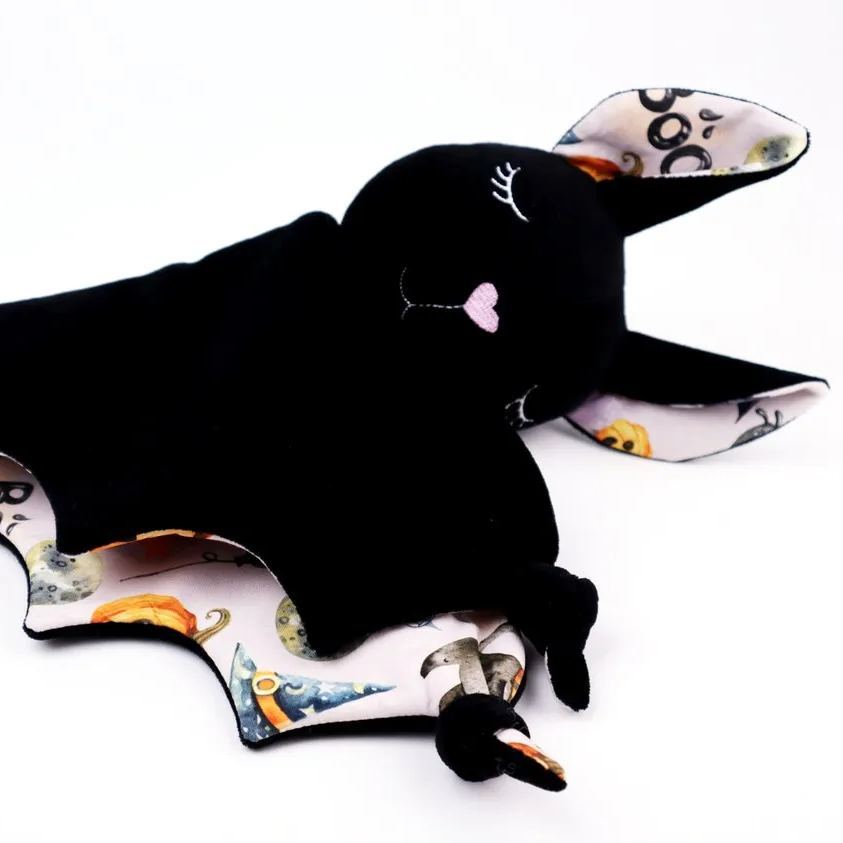 Pre-sale,will be stock in August 25th-Personalized Halloween Baby Bat Security Blanket