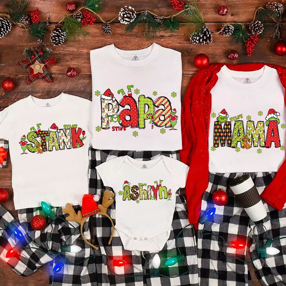 Personalized Christmas Doodle Letters Family Matching T-Shirts Beepumpkin