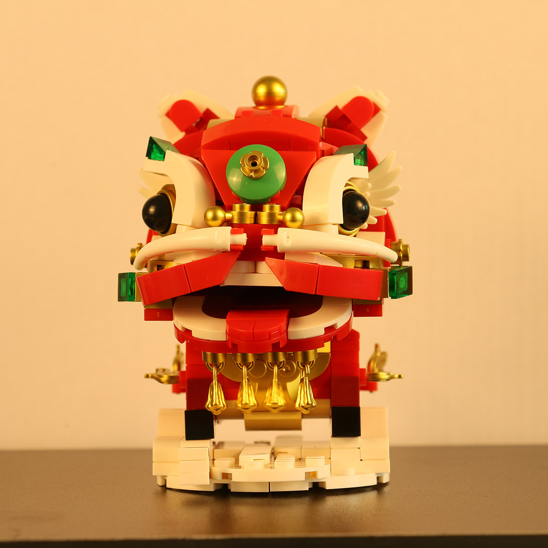 Golden Lion Assembly Model Building Blocks Set (378PCS)