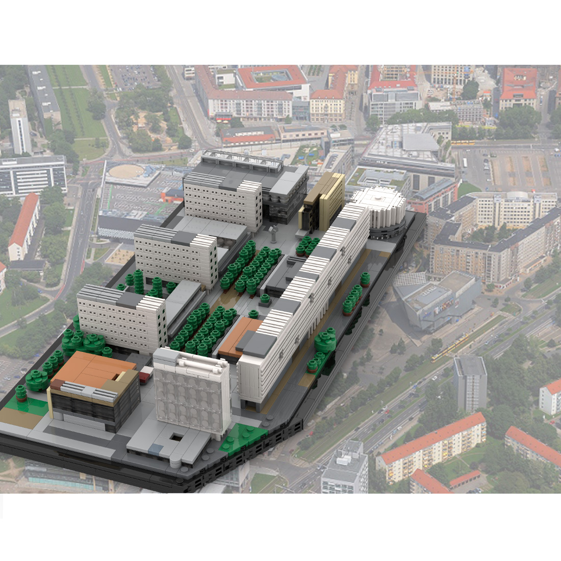 MOC-186560 Dresden Prager Strasse Germany Street Scene Building Blocks Set (2004PCS)