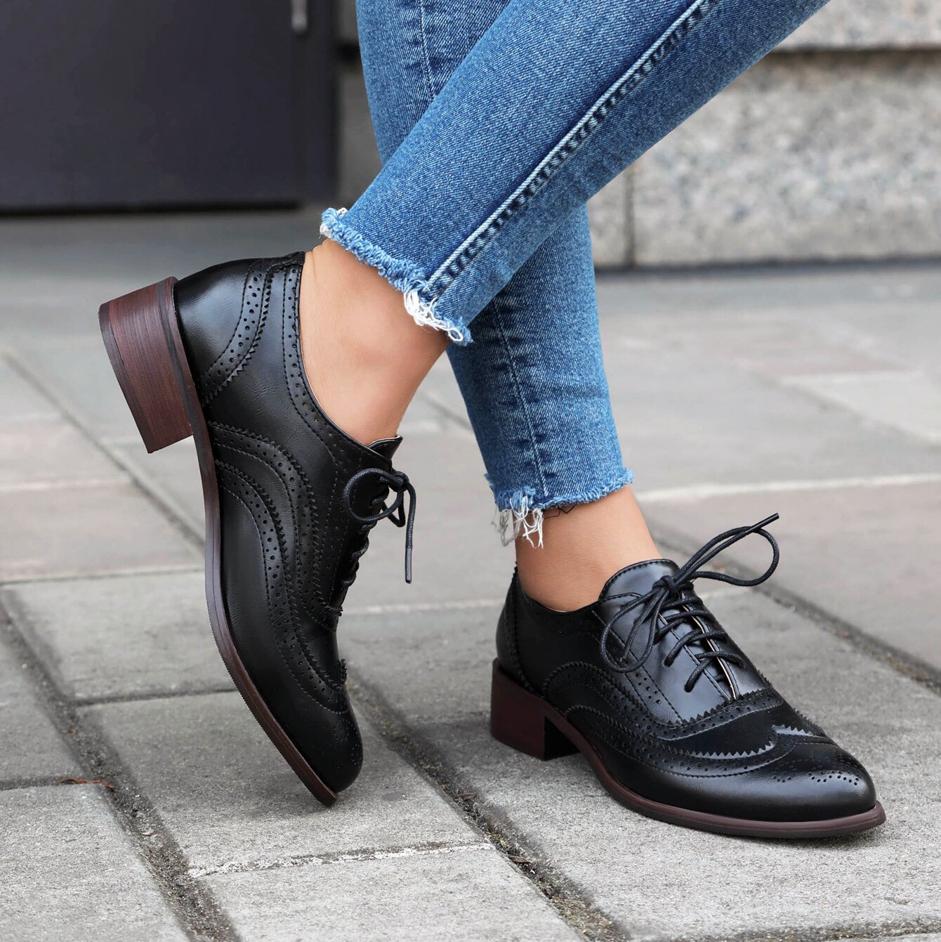 Black Vintage British Style Leather Lace-up Oxford Shoes