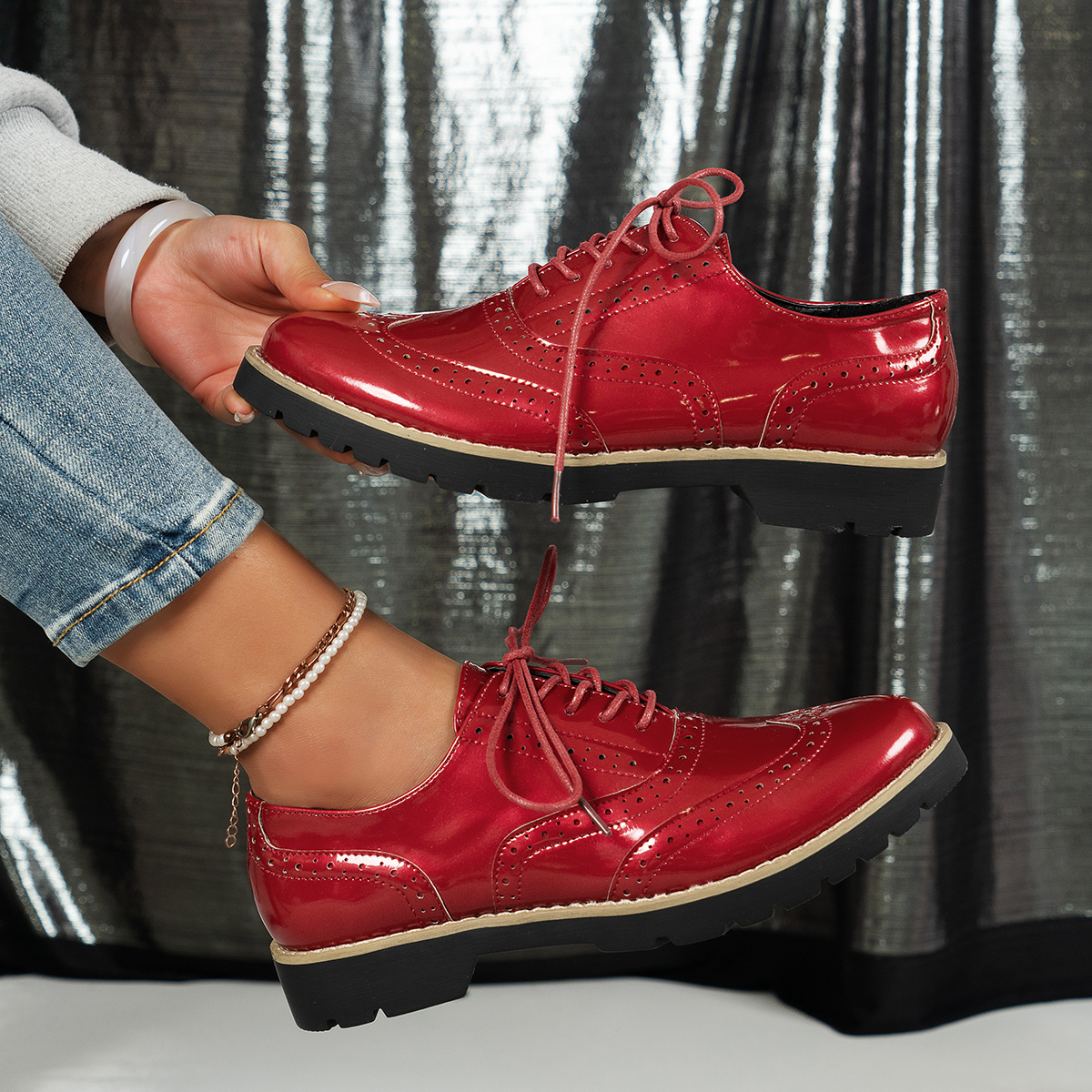 Red Vintage British Style Leather Shoes