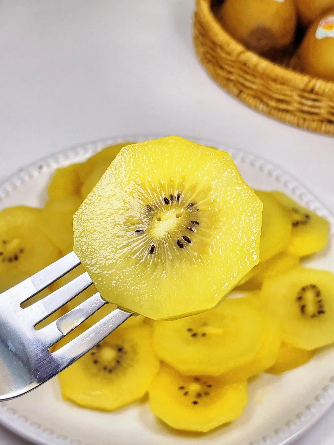 Kiwi Fruit | Sweet-Tart Balance, Fresh and Juicy