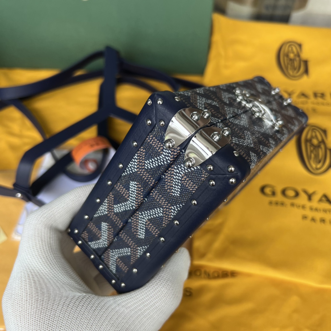 GOYARD