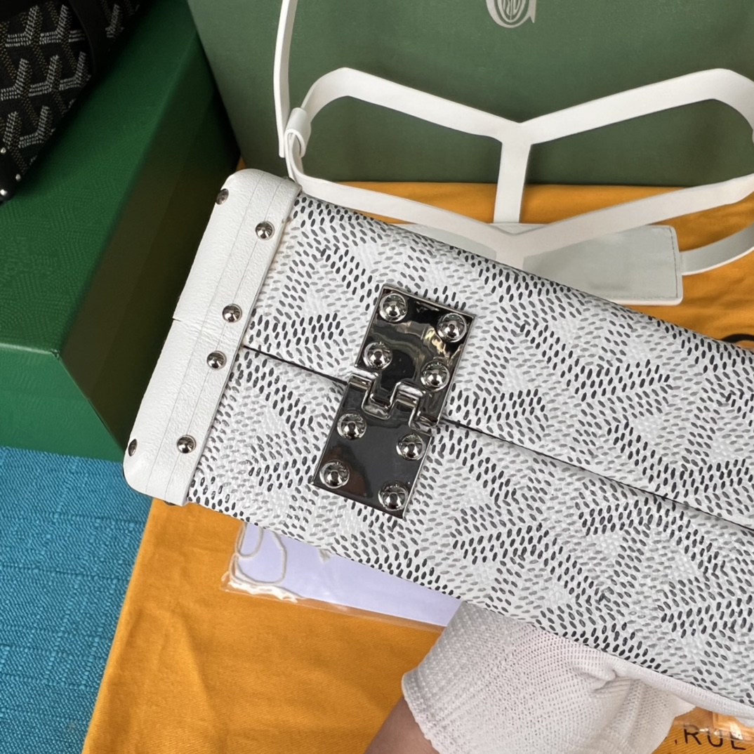GOYARD