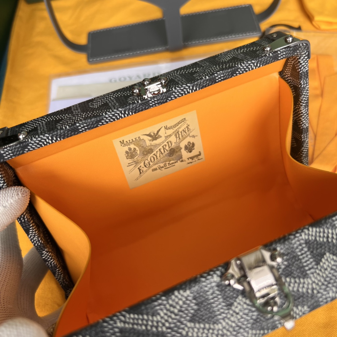 GOYARD