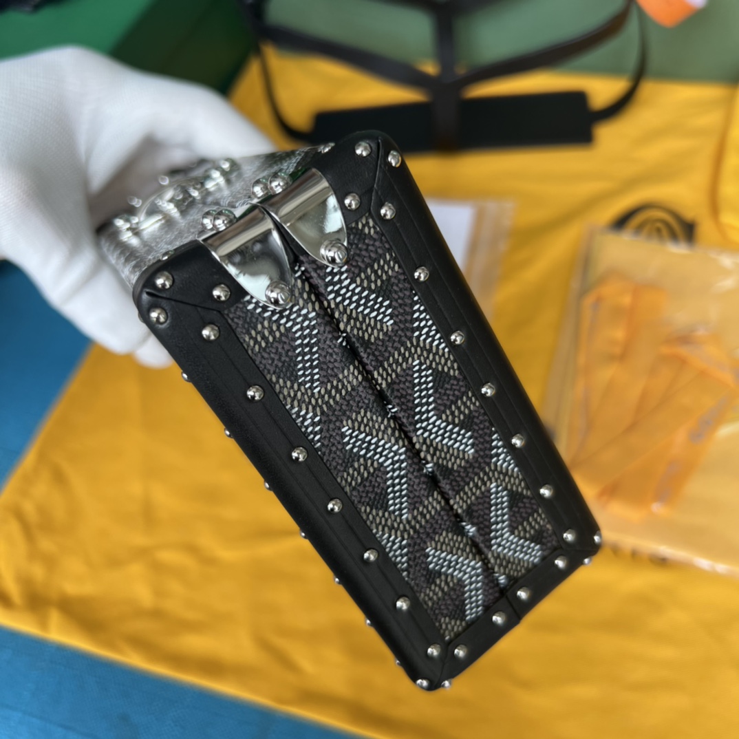 GOYARD