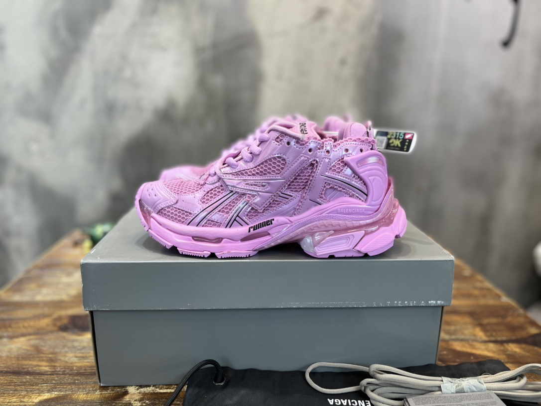 BALENCIAGA RUNNER 