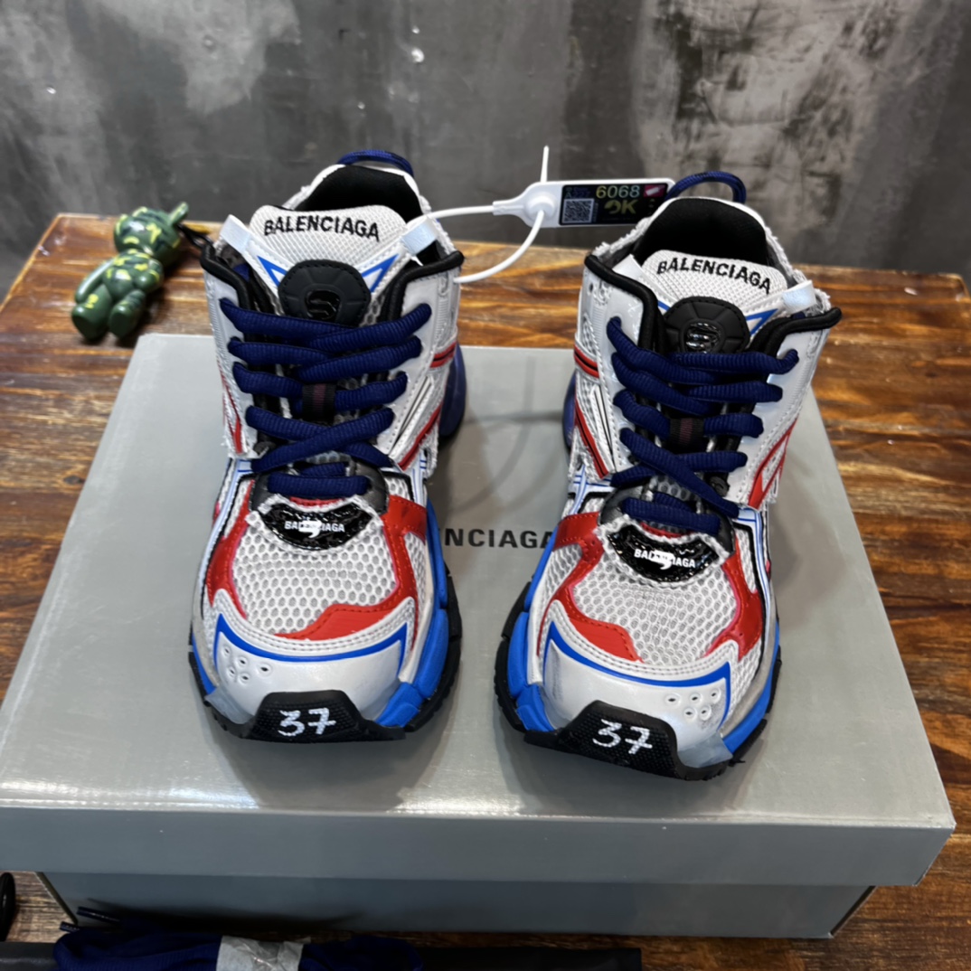 BALENCIAGA RUNNER 