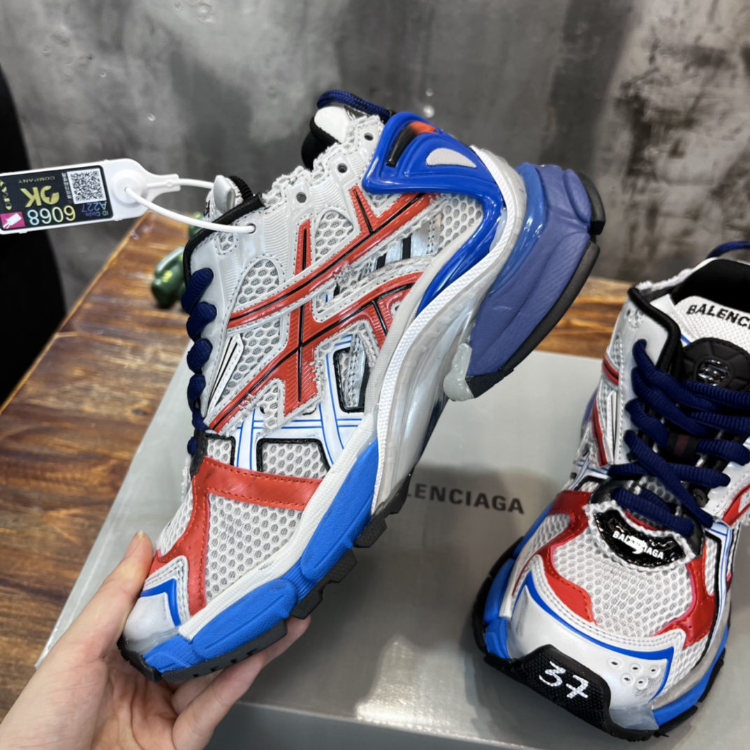 BALENCIAGA RUNNER 