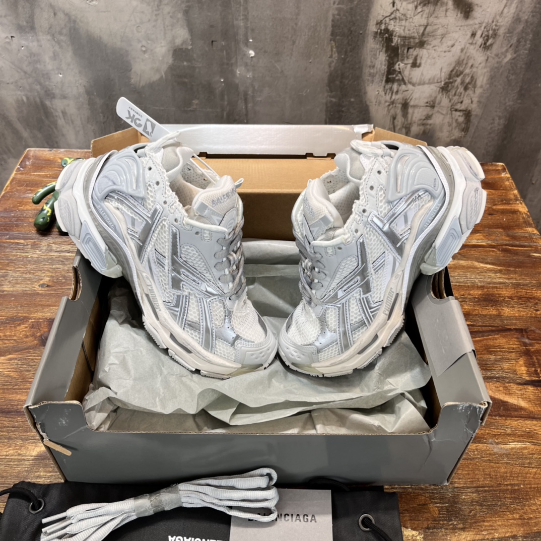 BALENCIAGA RUNNER 