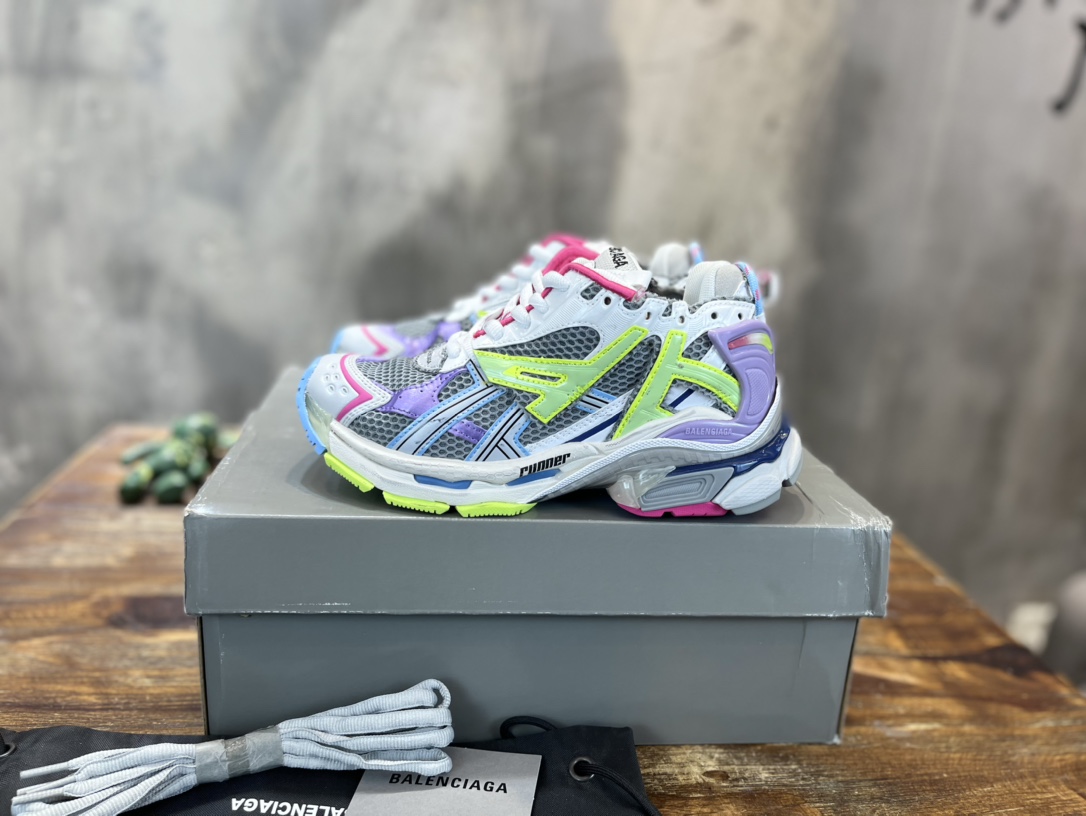 BALENCIAGA RUNNER 