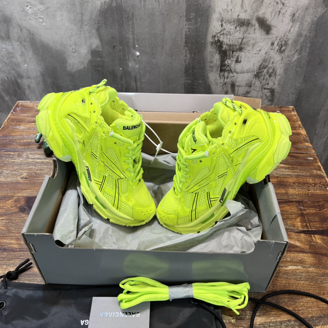 BALENCIAGA RUNNER 