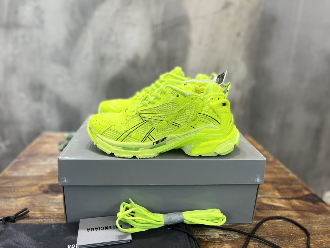 BALENCIAGA RUNNER 