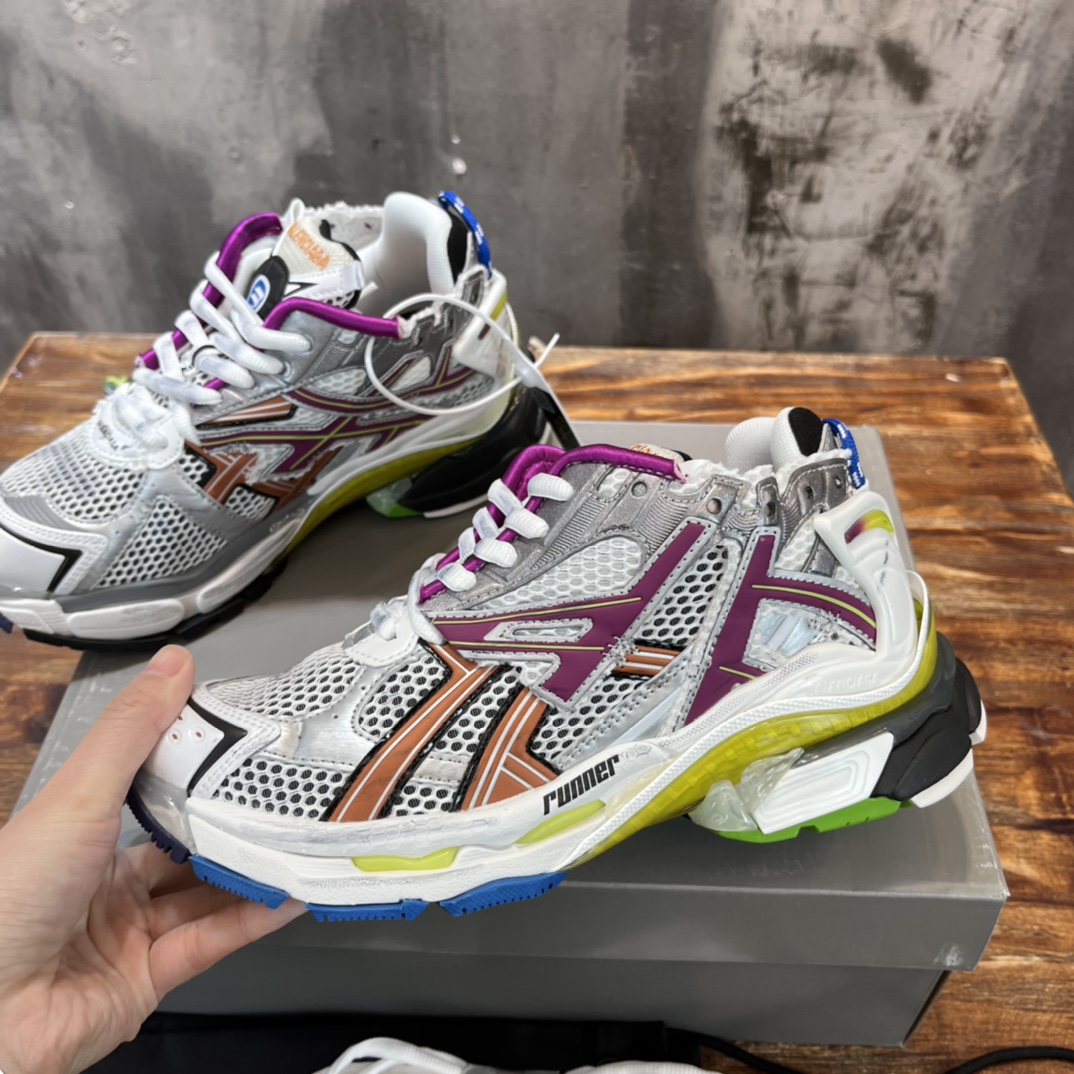 BALENCIAGA RUNNER 