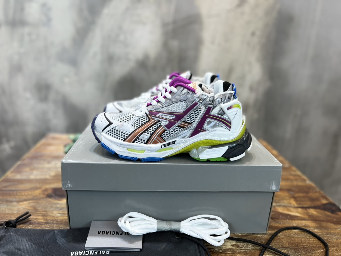 BALENCIAGA RUNNER 