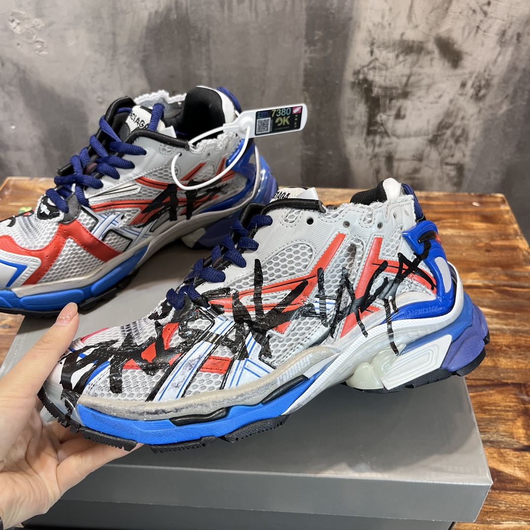 BALENCIAGA RUNNER 