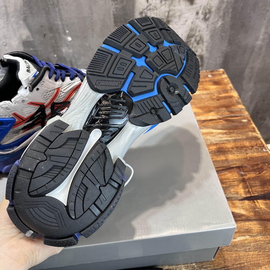 BALENCIAGA RUNNER 