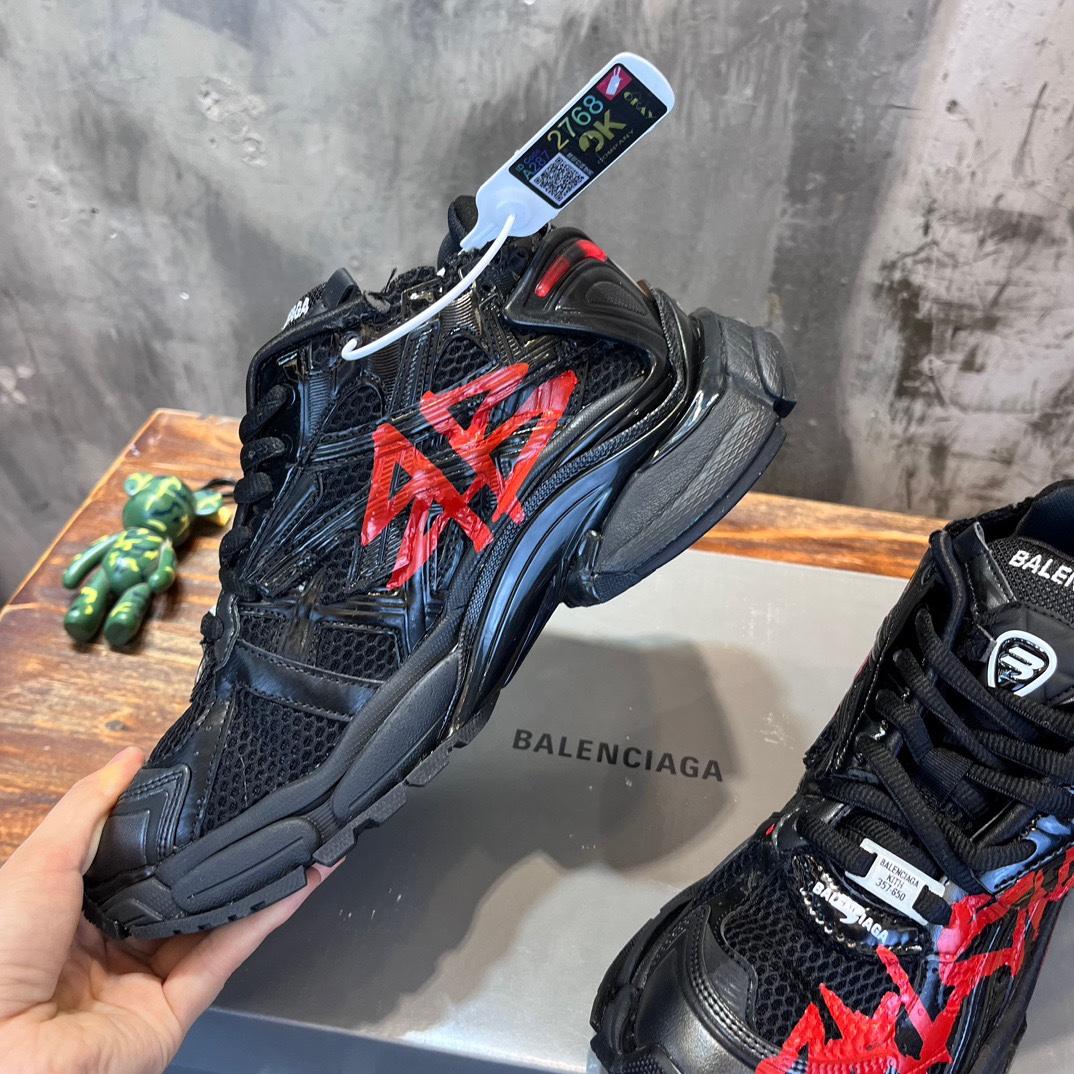 BALENCIAGA RUNNER 