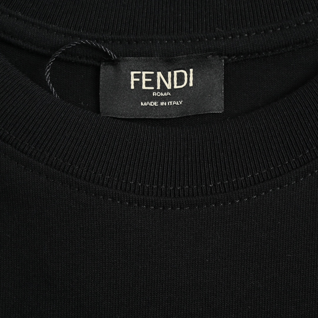 FENDI T-shirt
