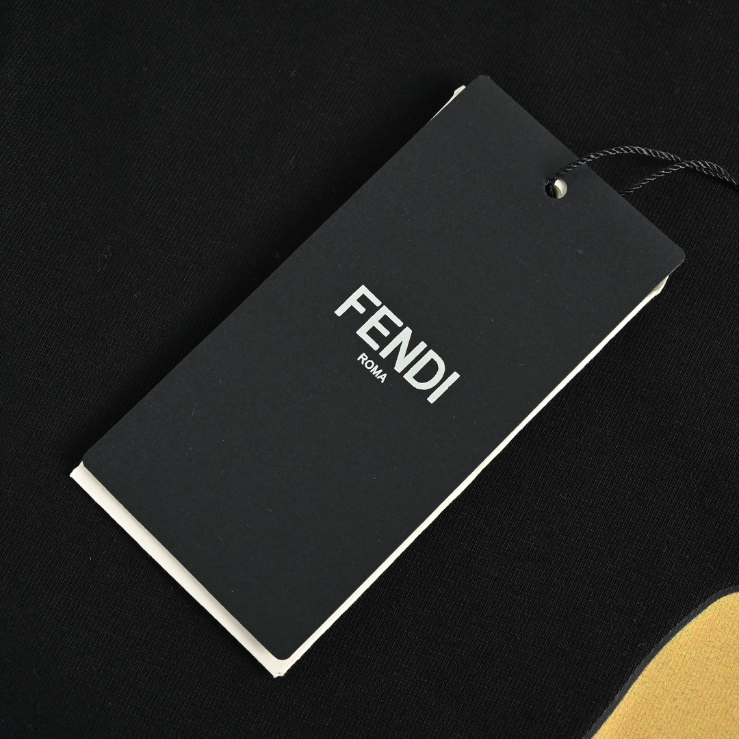 FENDI T-shirt