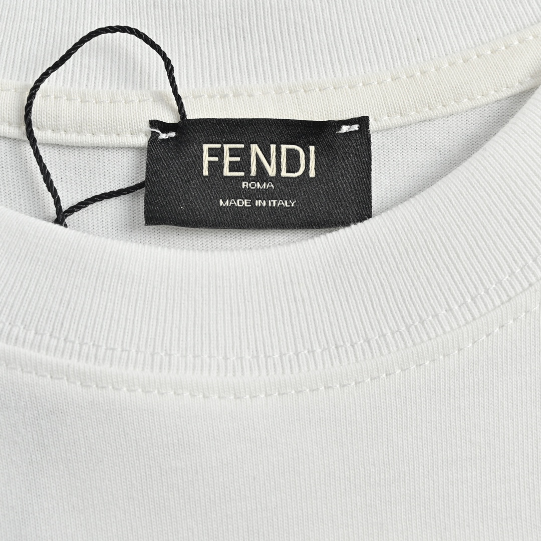 FENDI T-shirt