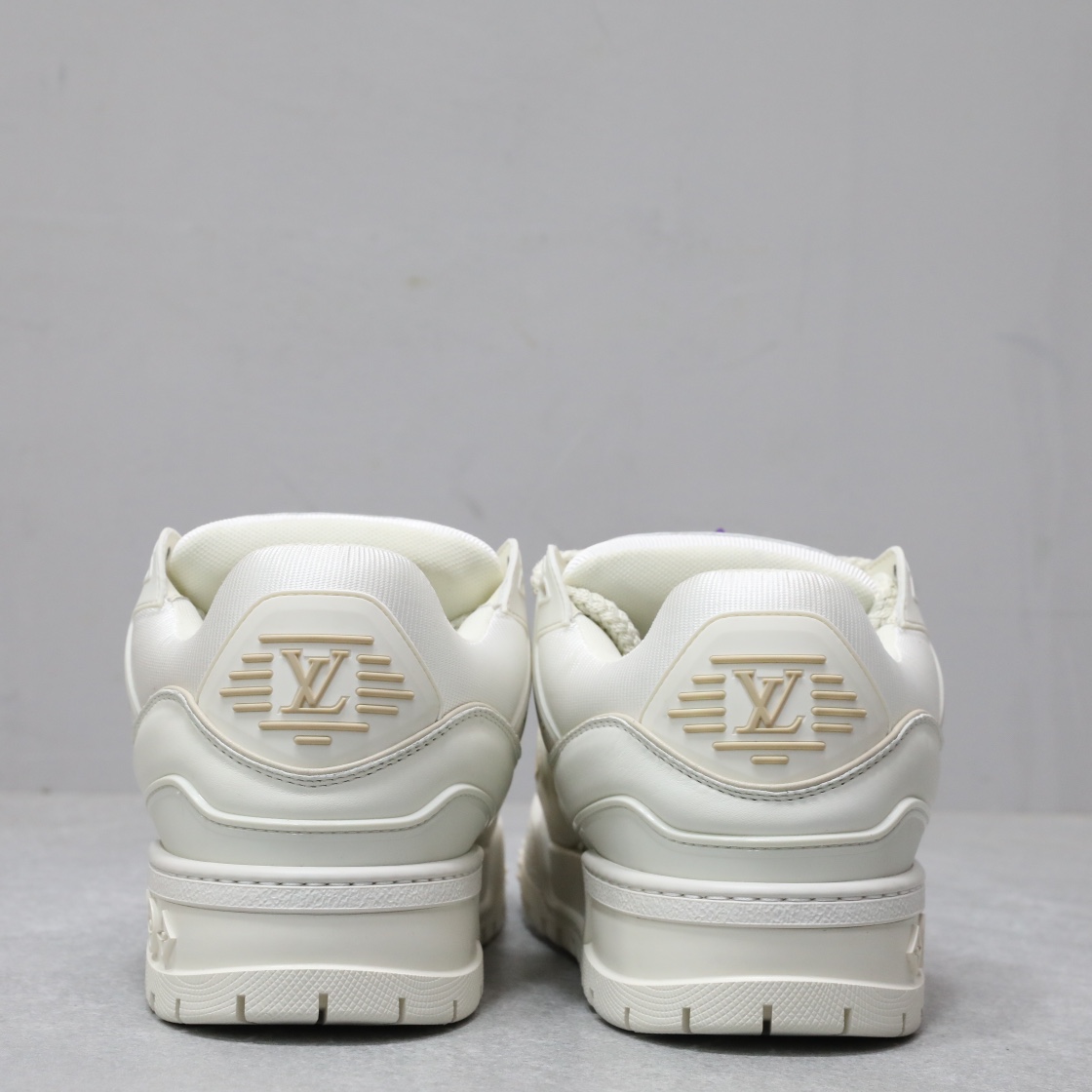 LOUIS VUITTON TRAINERS 