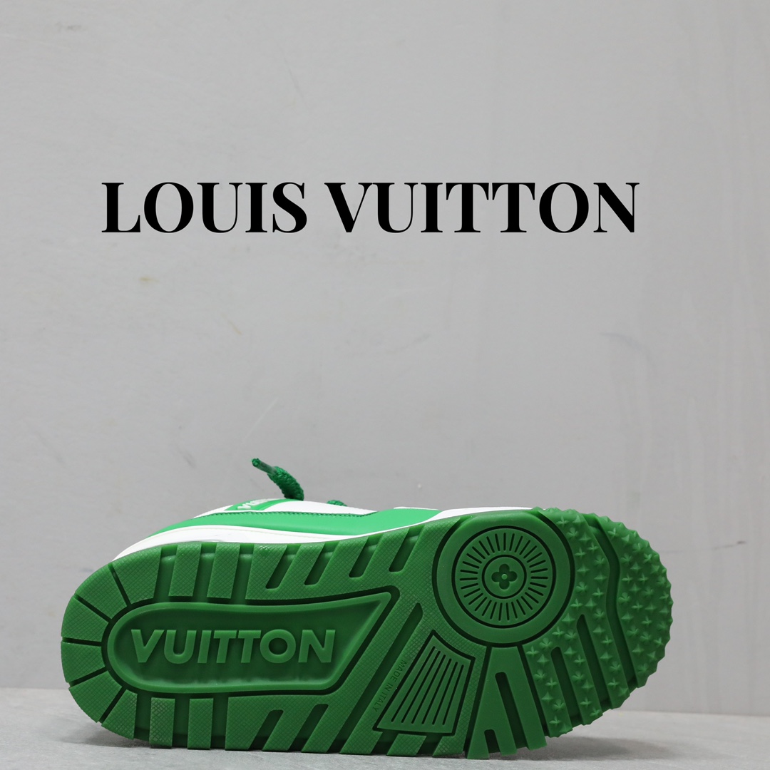 LOUIS VUITTON TRAINERS 