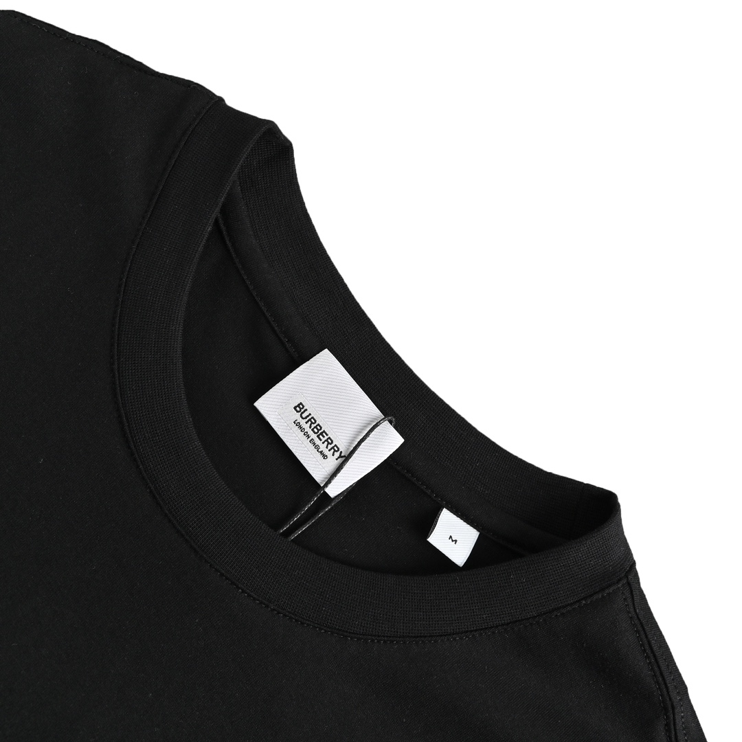 BURBERRY T-Shirt