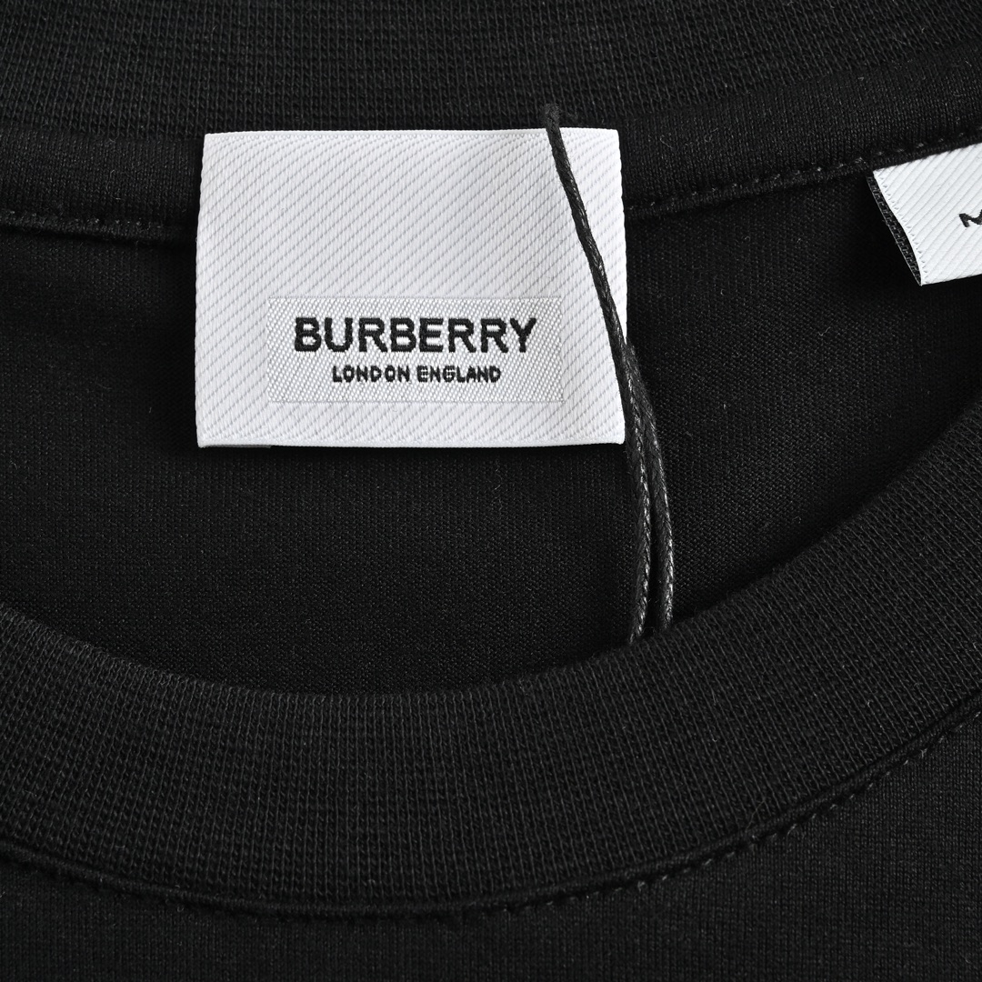 BURBERRY T-Shirt