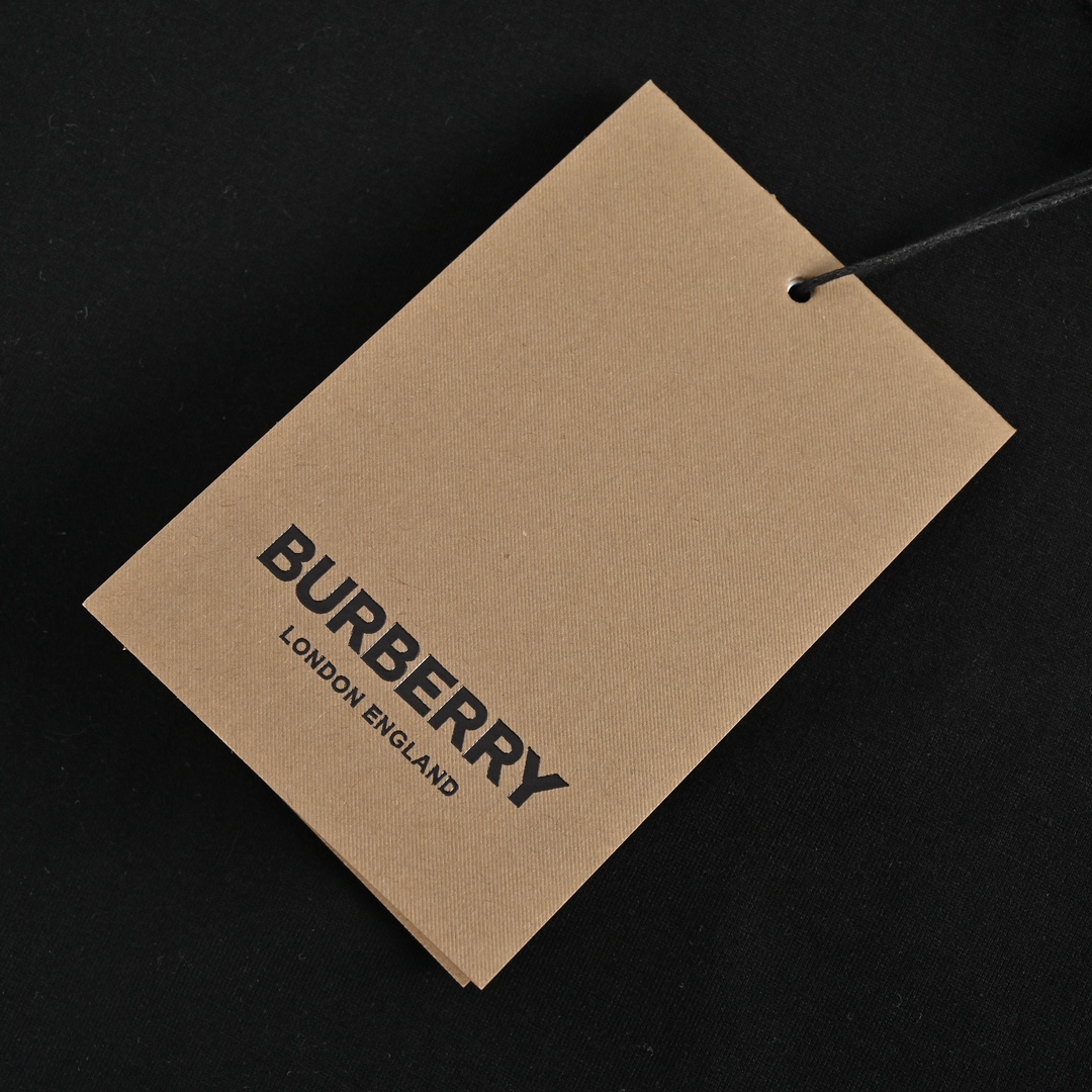 BURBERRY T-Shirt