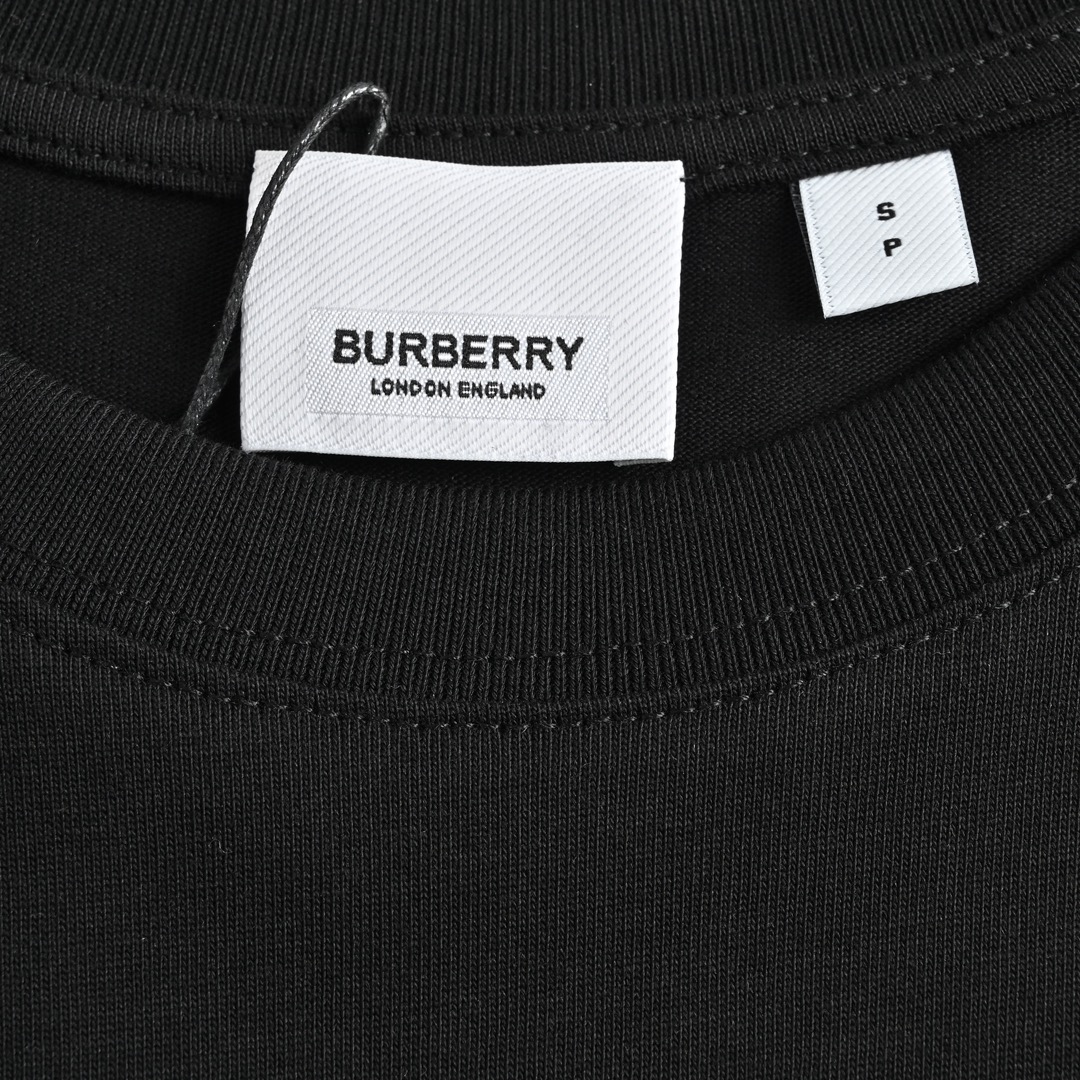 BURBERRY T-Shirt