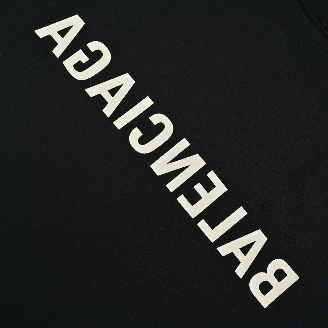 BALENCIAGA T-Shirt
