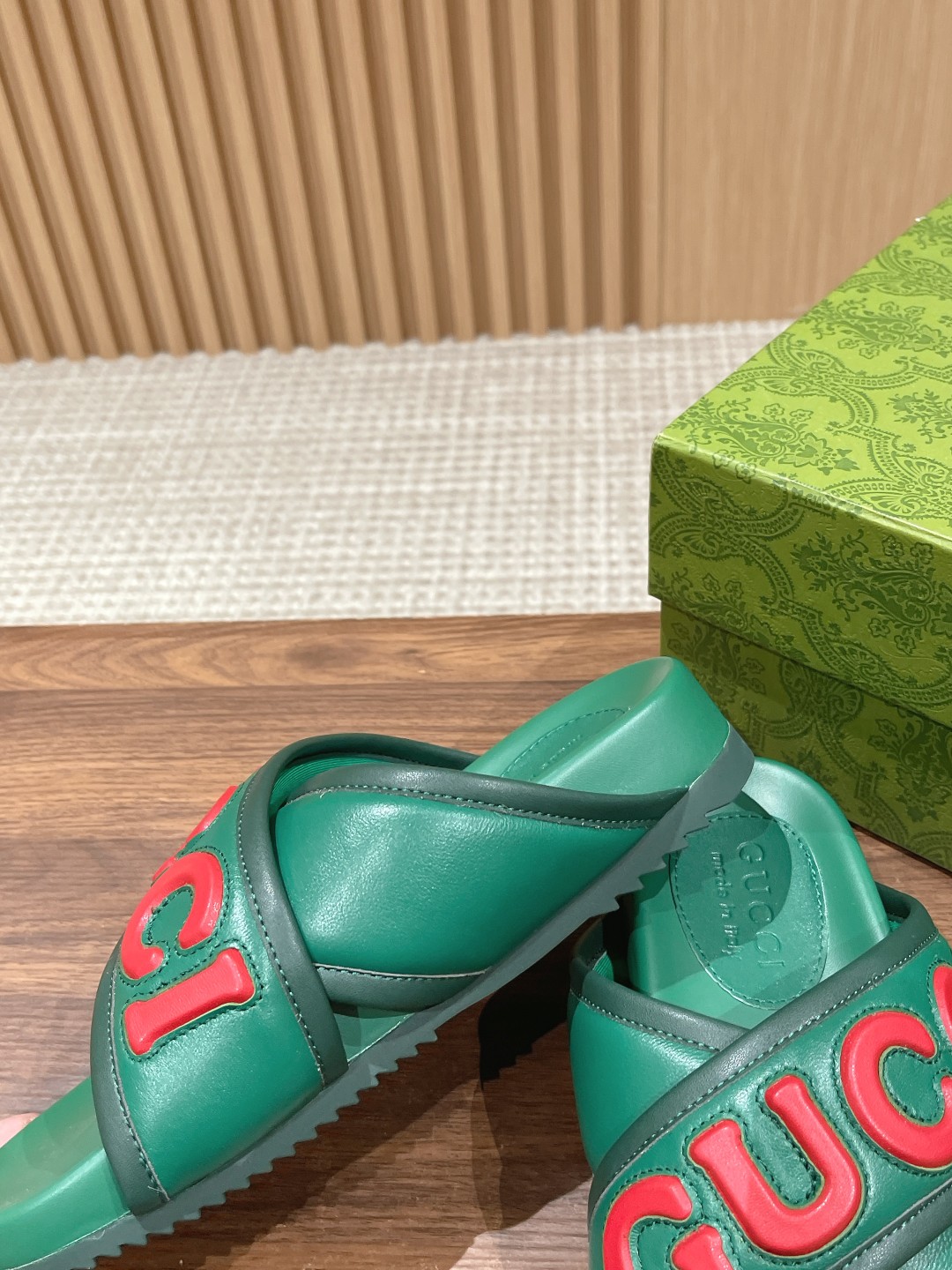 GUCCI 
