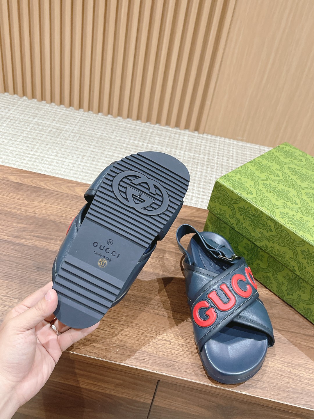 GUCCI 