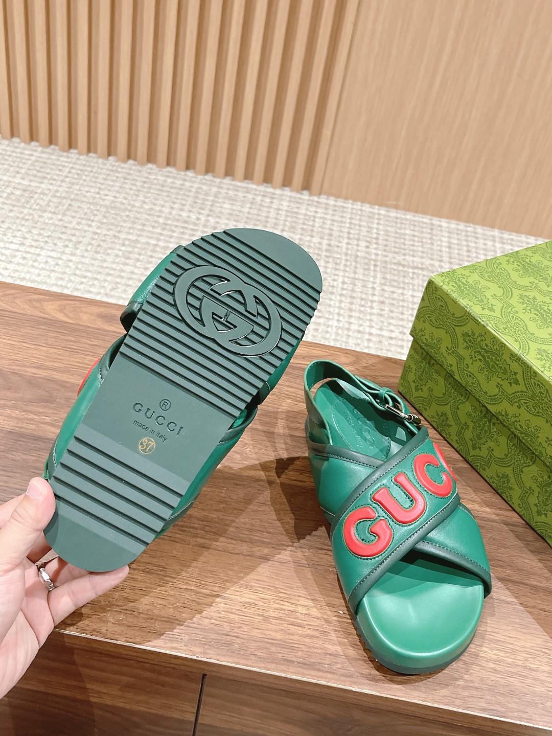 GUCCI 