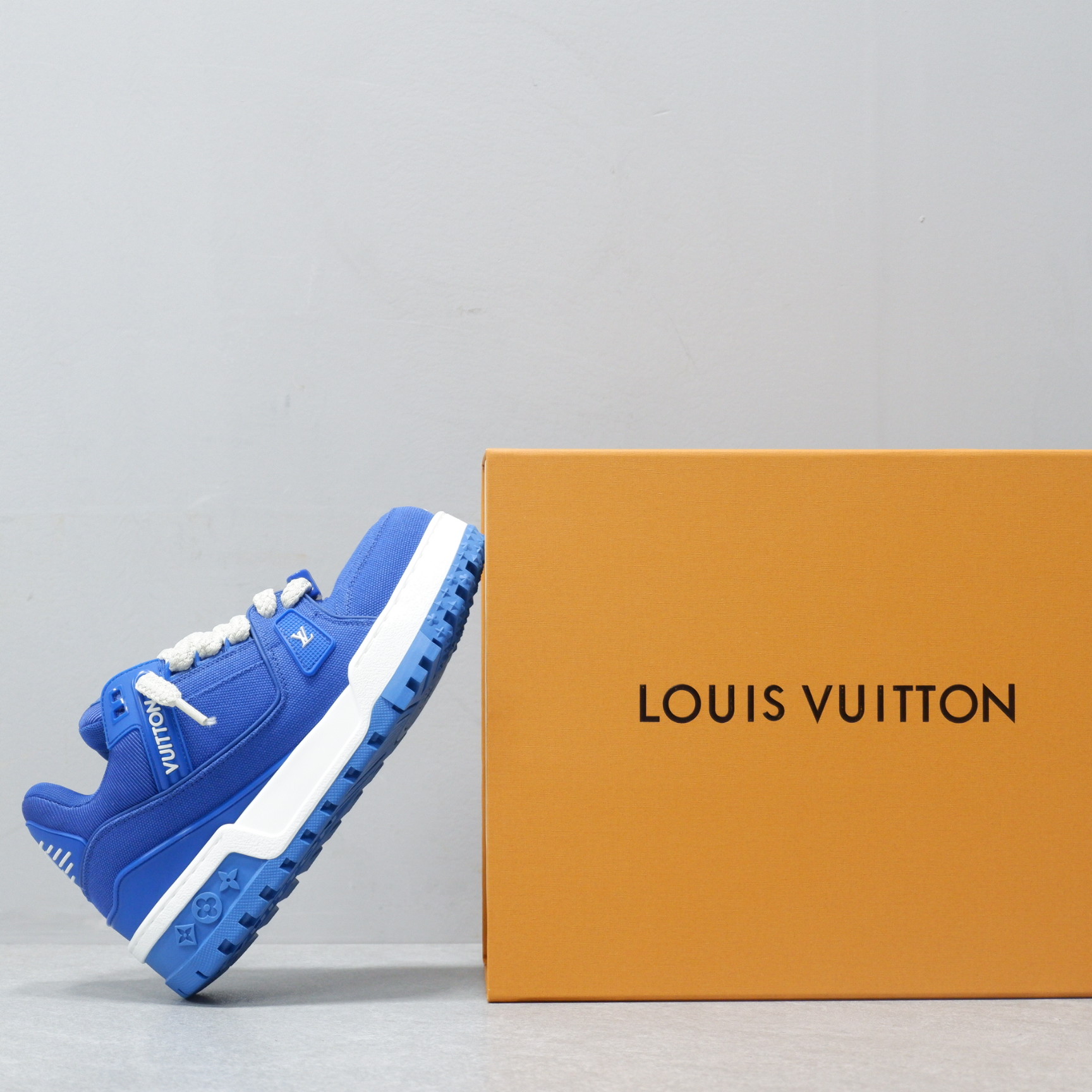 LOUIS VUITTON TRAINERS 