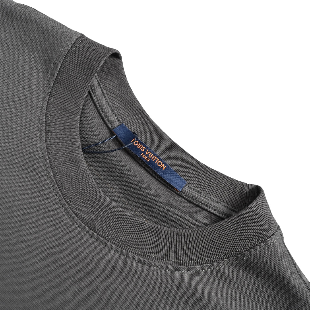 LOUIS VUITTON T-Shirt