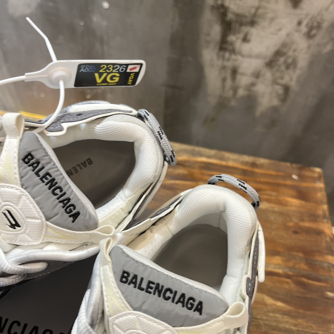 BALENCIAGA RUNNER 