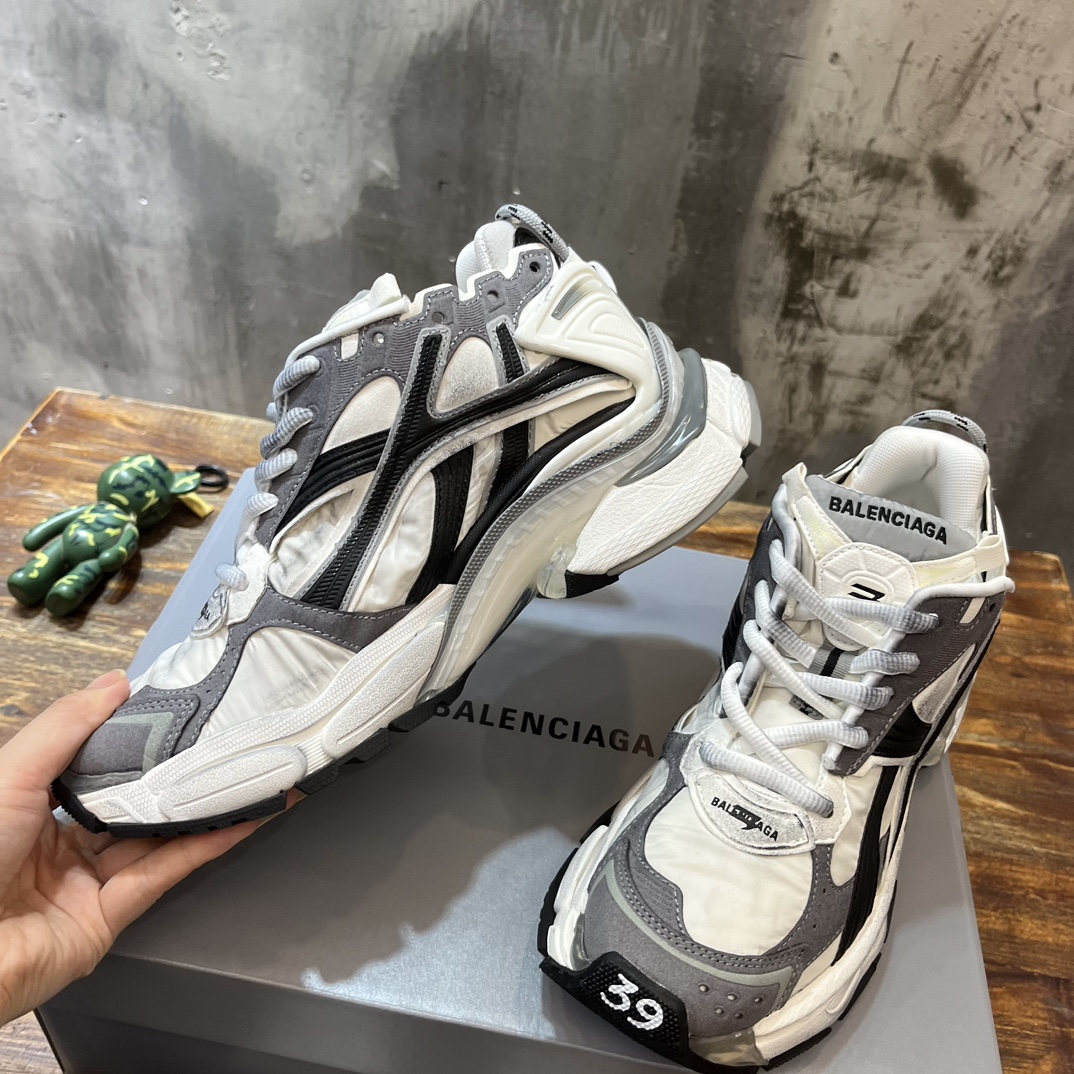 BALENCIAGA RUNNER 